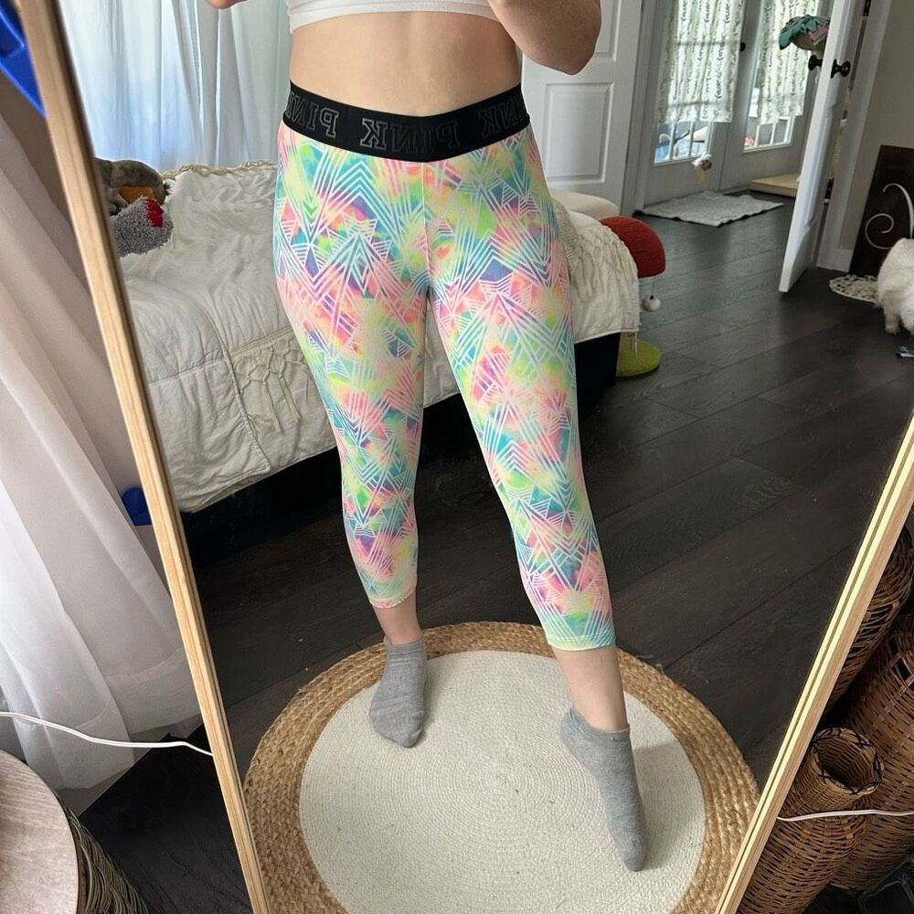 Victoria’s Secret Pink Ultimate Women’s Extra Small Toe Dye Pastel Crop Pant